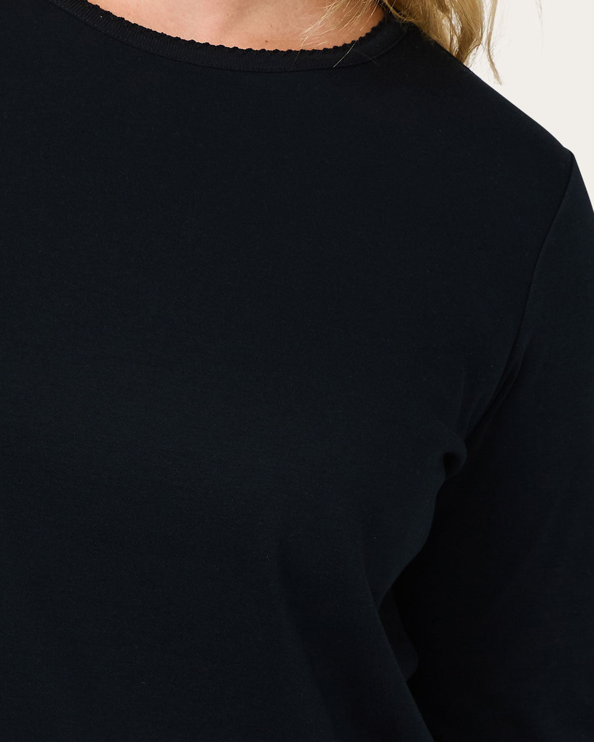 Chest | Embroidery