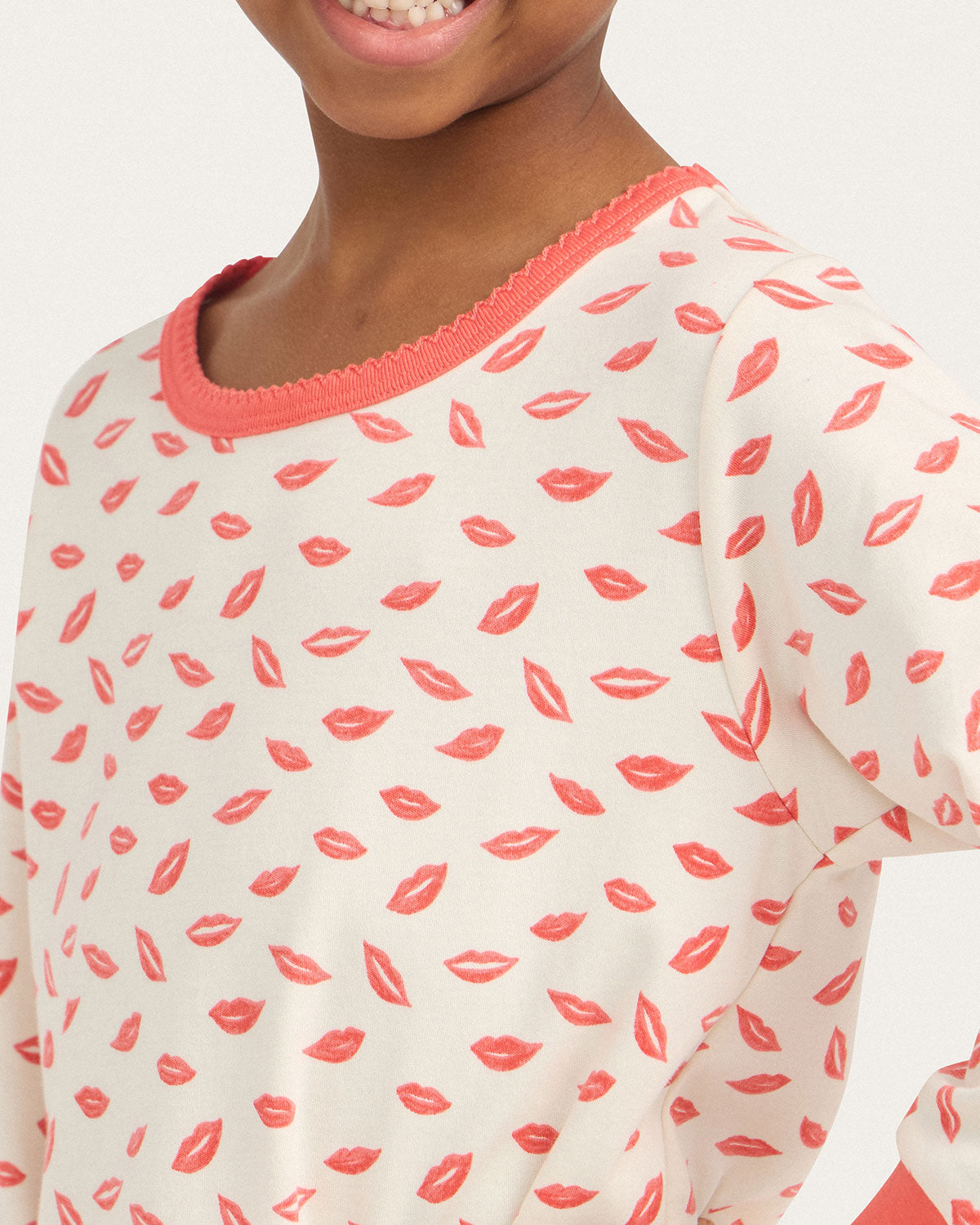 Chest | Embroidery